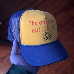 GALLERY DEPT. trucker hat